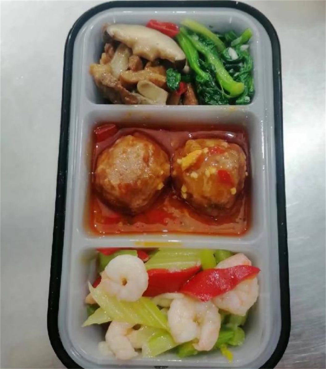 快餐盒饭