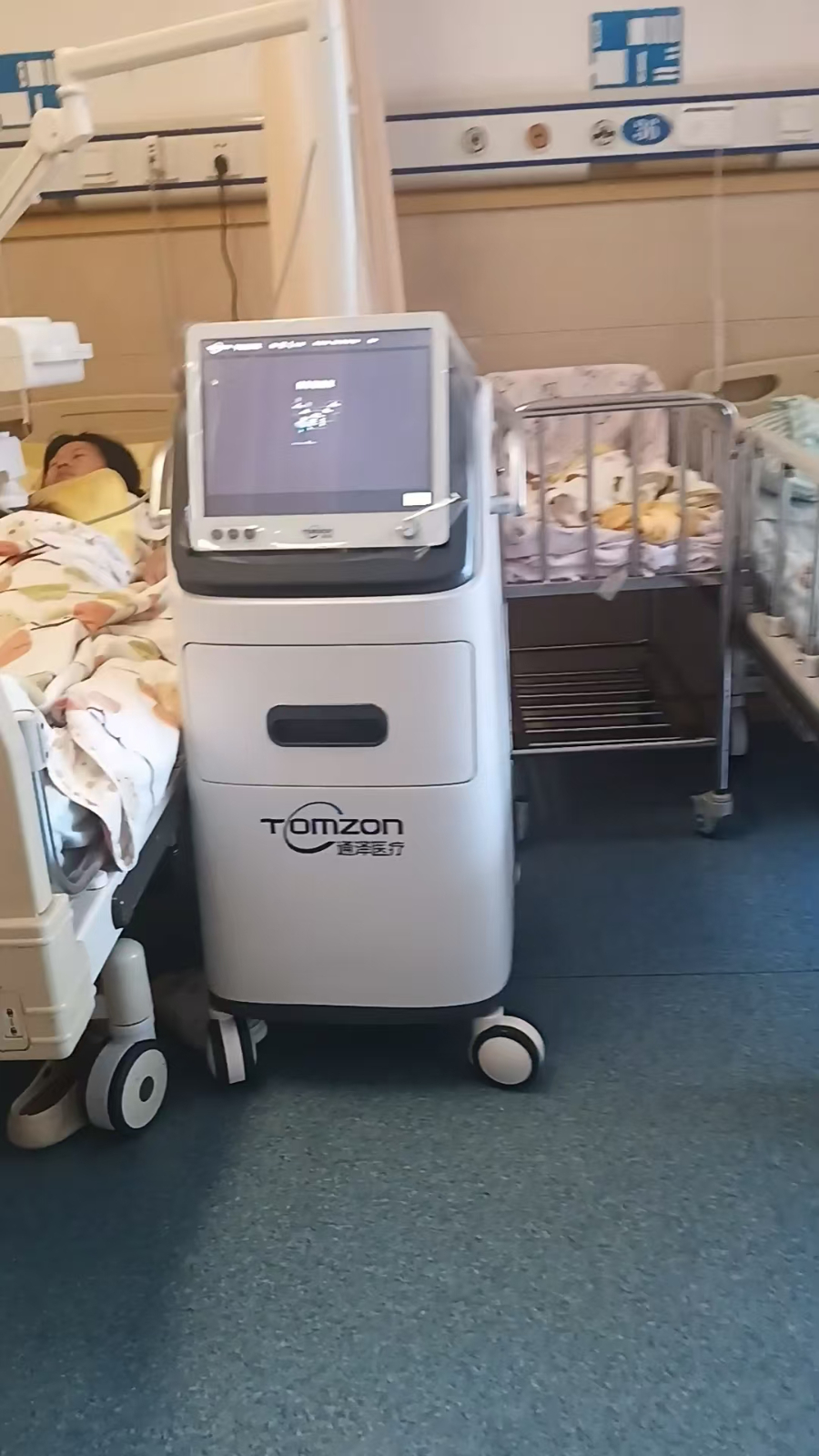 1789978115297259.jpg 子宫复旧仪器