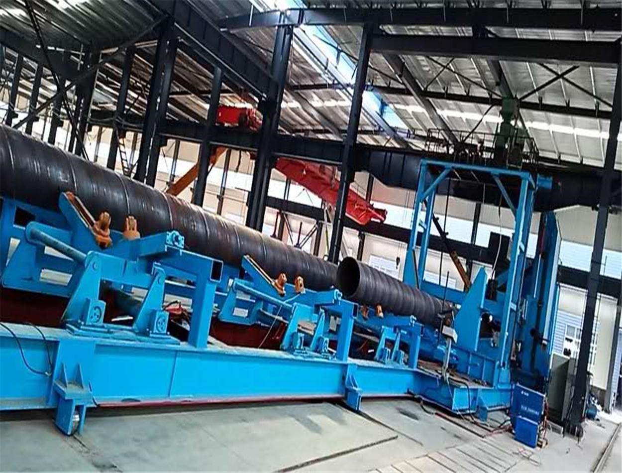 打桩螺旋焊管设备-河北金锁螺旋钢管制造有限公司