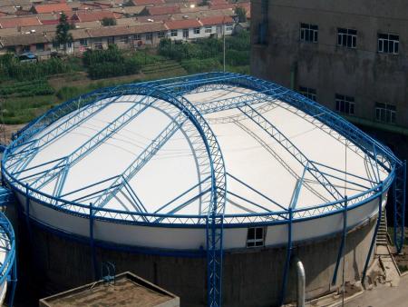 膜材反吊膜技术落地推广污水池废气治理行业痛点