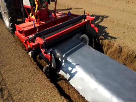 旋耕起垄铺膜机