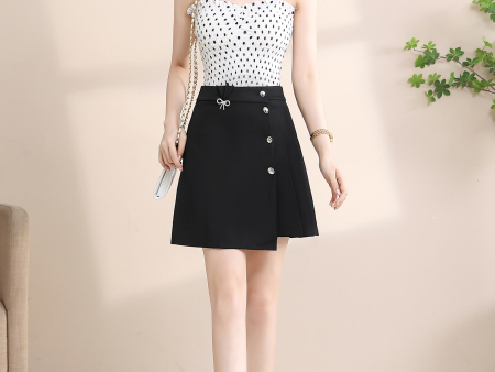 复古纽扣百褶短裙