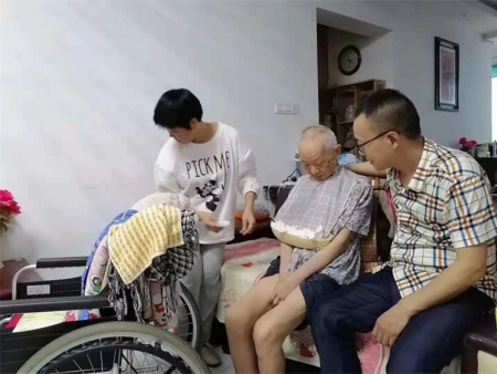 消防安全知识“走进”养老服务中心