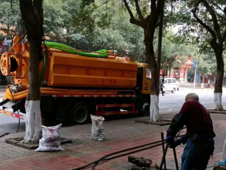 清洗吸污车如何清洗疏通管道