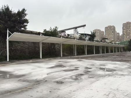 重庆沙坪坝井口镇膜结构拉杆汽车停车棚施工完工-厂家定制