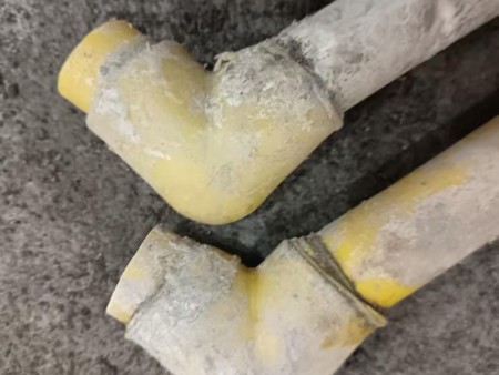 成都，冠城花园2期2栋，困扰客户好几年漏水问题终于处理