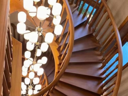 实木楼梯材质有哪些优缺点？