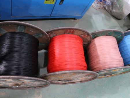 Production of rubber-covered cables (2)