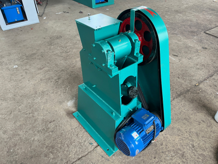 实验室颚式破碎机的日常维护