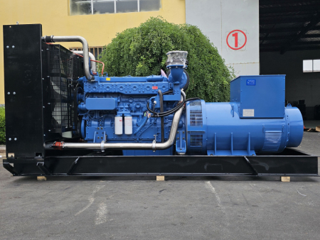 玉柴700KW发电机组
