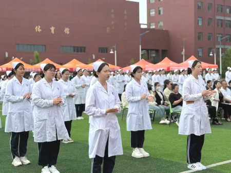 职引未来 逐梦白衣｜营口渤海卫生学校2026届就业双选会圆满落幕