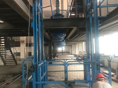 乌鲁木齐液压货梯