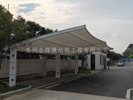 四川成都某部车棚
