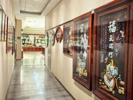 盛唐玉石西安展览馆-过道玉雕镶嵌屏风