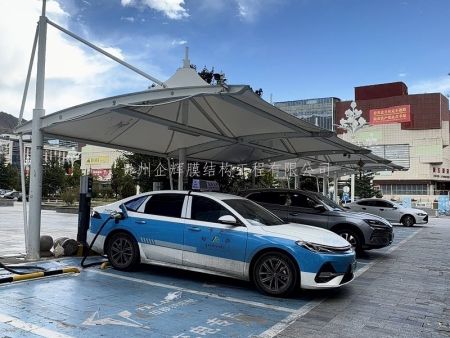 日客则膜结构停车棚