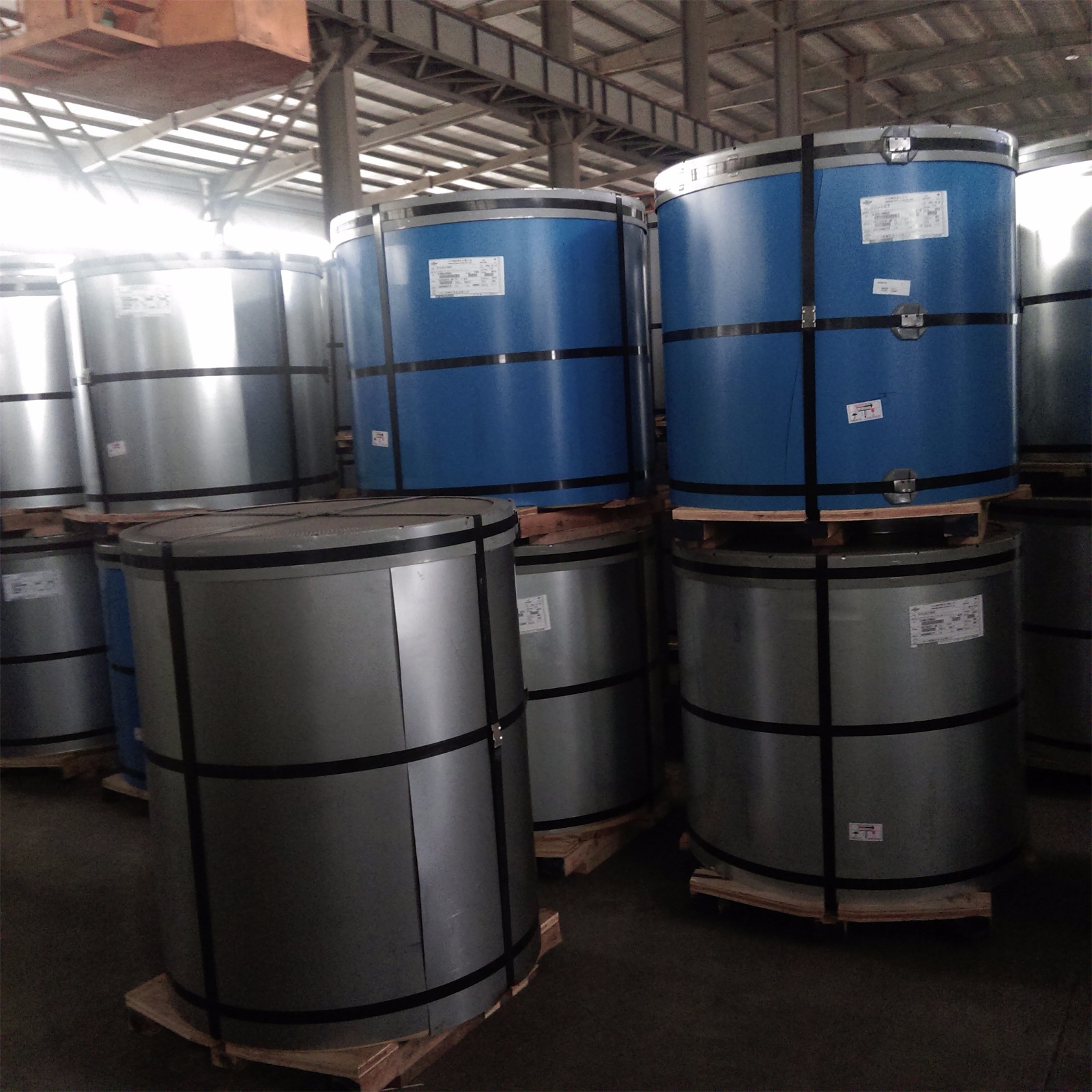 湖南宝钢彩涂板 海蓝灰白