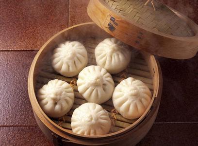 哪里有小笼包学