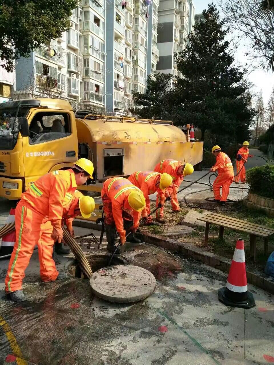 西善桥污水管道清淤及清理化粪池抽粪和抽泥浆