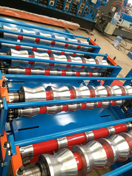 关键词:带压型压瓦机泵站电机:3kw电控系统:采用工业电脑plc控制压制