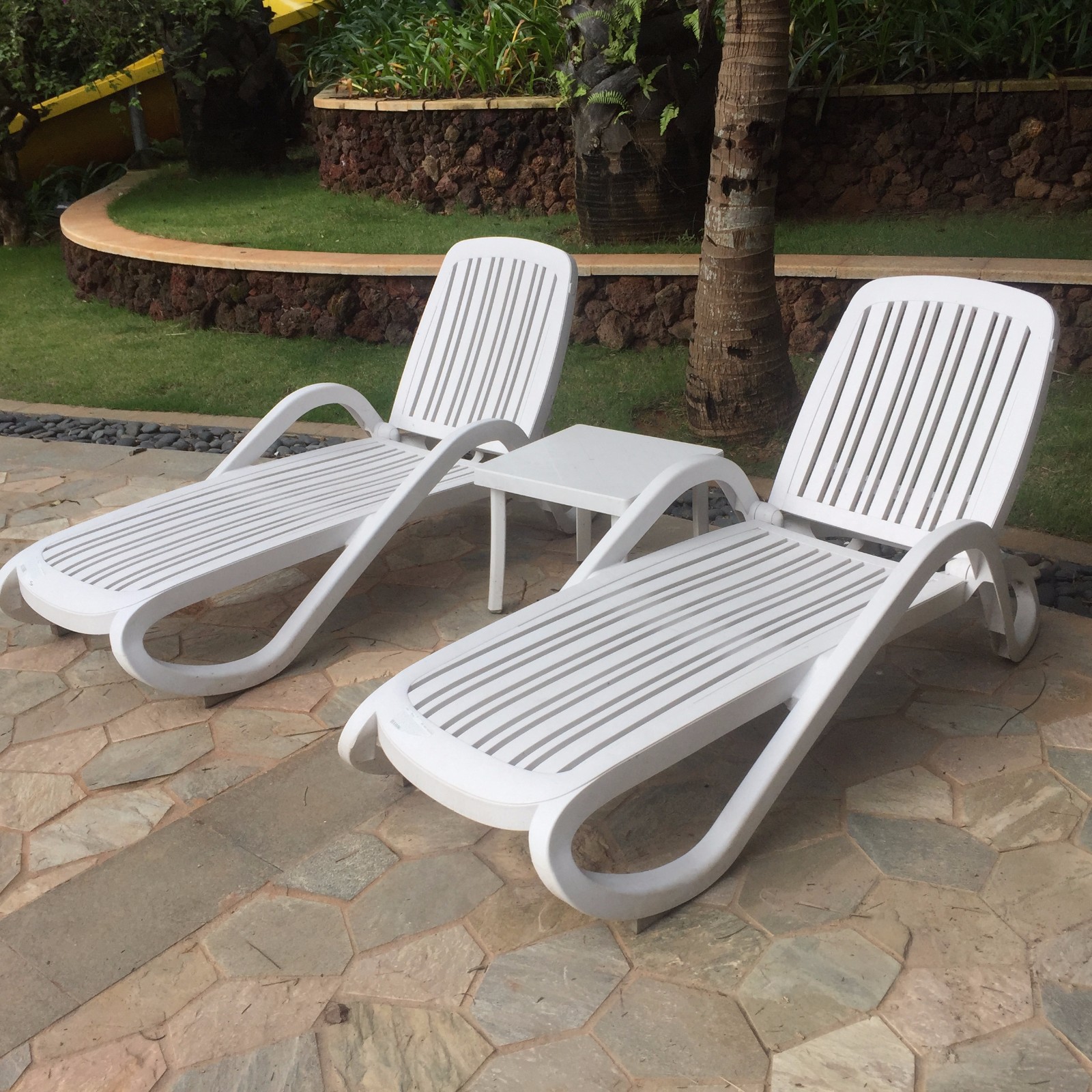 地中海风格沙滩躺椅塑料折叠休闲躺椅