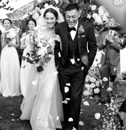 余文乐结婚彭于晏p图送祝福为你高兴