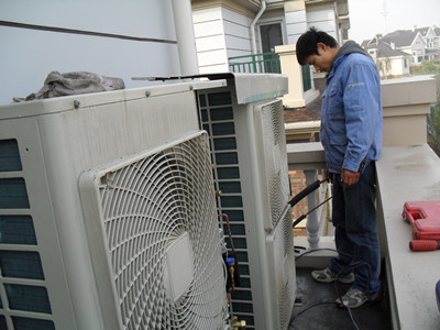 空调加氟的秘密：让夏日清凉无忧
