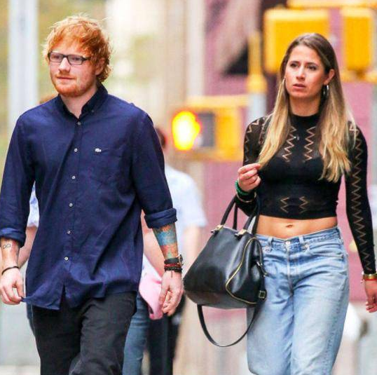 艾德希兰宣布与女友订婚艾德希兰的女友是谁