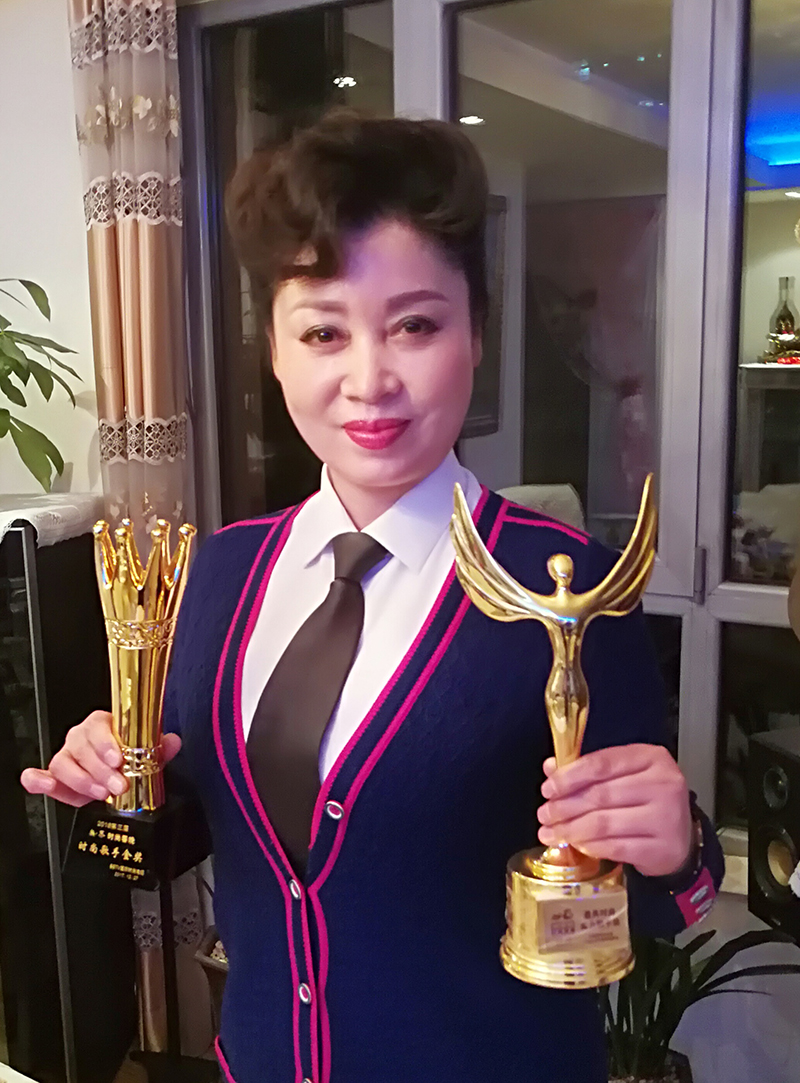 尹馨歌唱家,老歌唱家,歌唱家也_大山谷图库